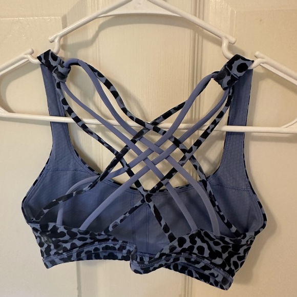 Free to be wild lululemon sports bra. - Picture 2 of 4